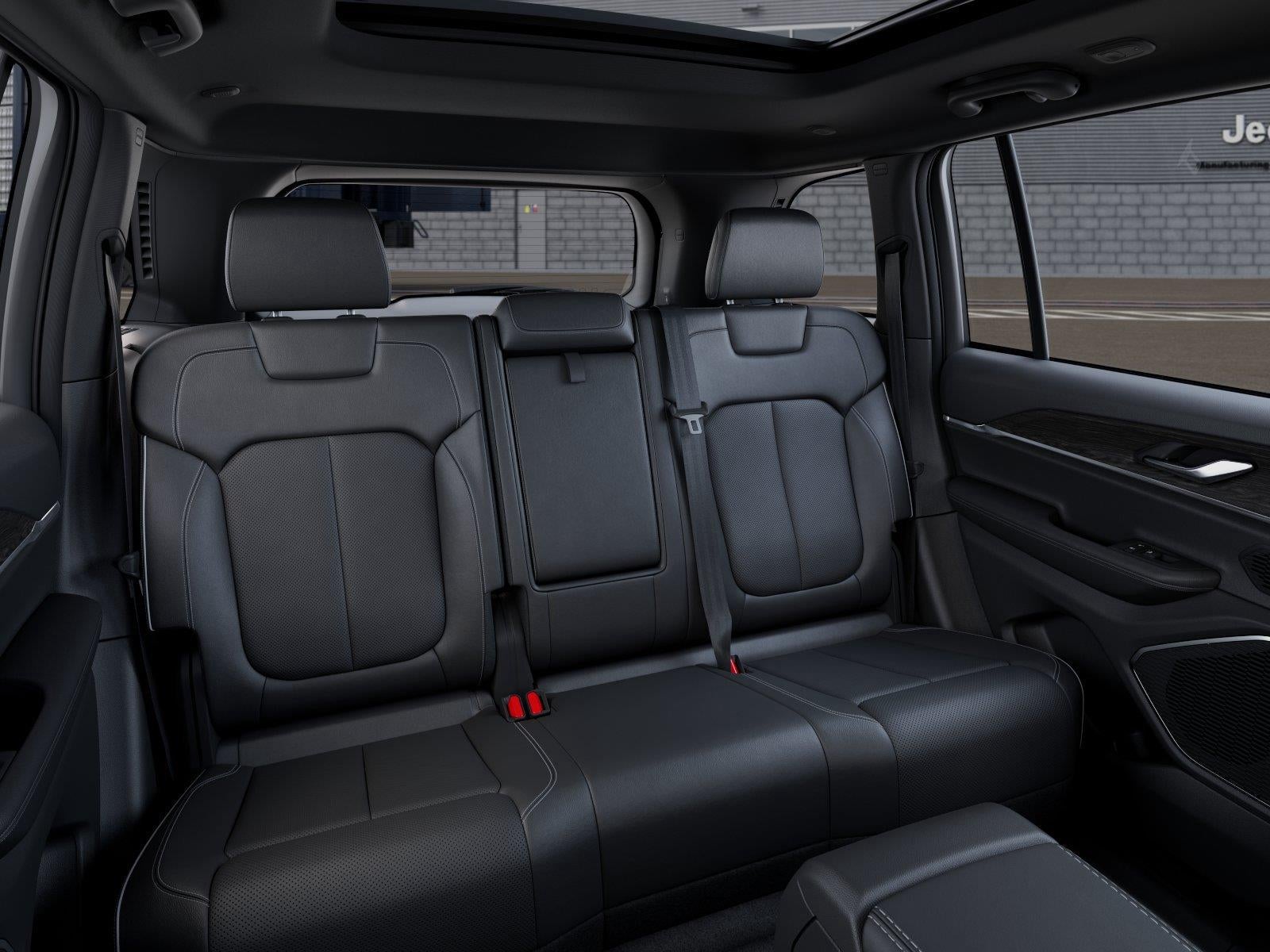 2027 Jeep Grand Cherokee GRAND CHEROKEE LIMITED RESERVE 4X4
