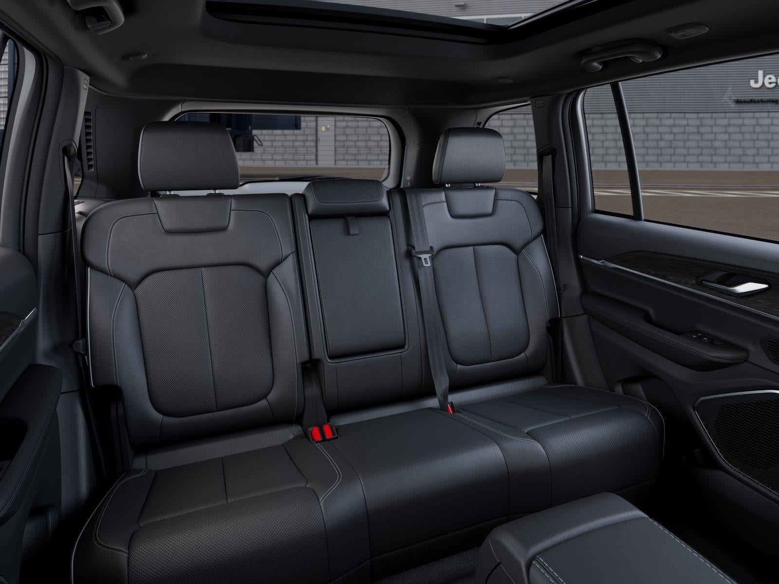 2027 Jeep Grand Cherokee GRAND CHEROKEE LIMITED RESERVE 4X4