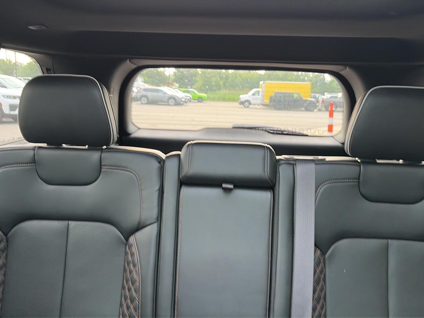 2022 Jeep Grand Cherokee Summit 4x4