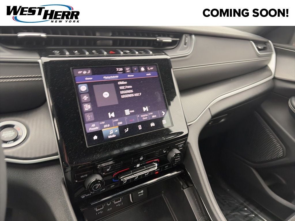 2023 Jeep Grand Cherokee L Altitude 4x4