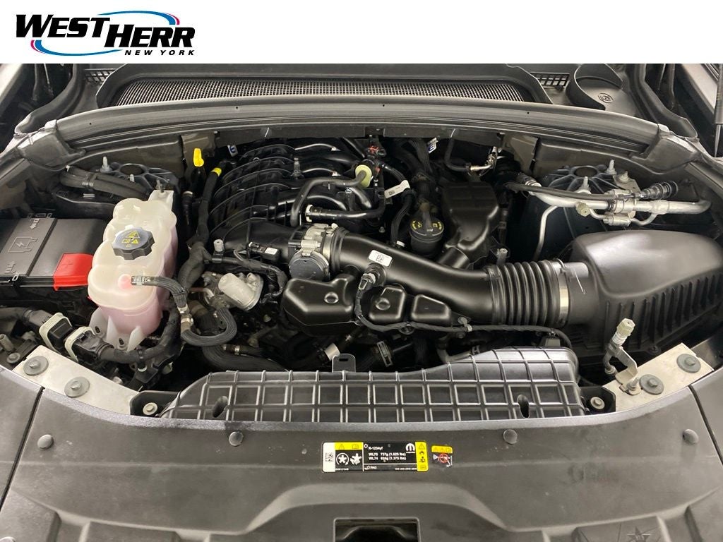 2024 Jeep Grand Cherokee L Laredo 4x4