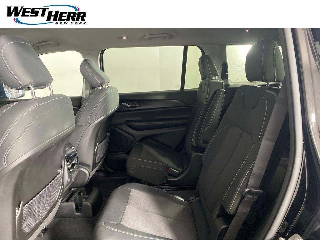 2024 Jeep Grand Cherokee L Laredo 4x4