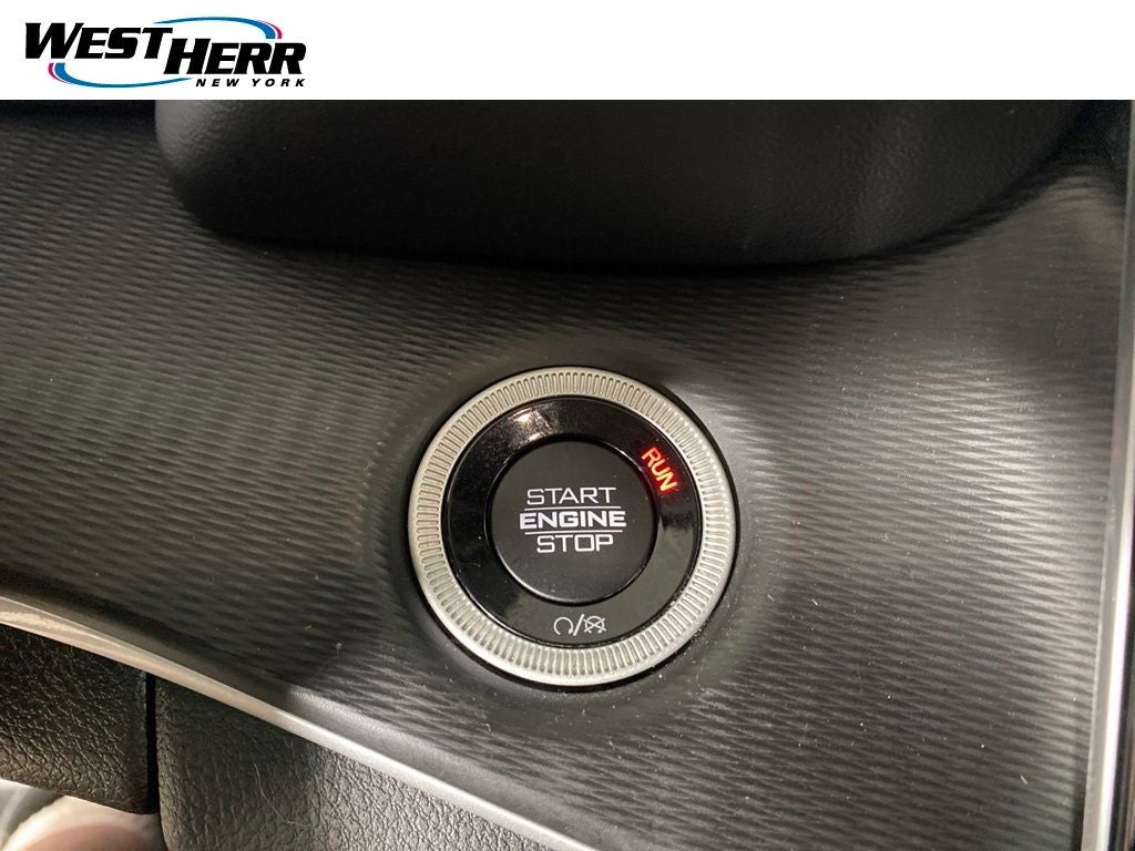 2024 Jeep Grand Cherokee L Laredo 4x4