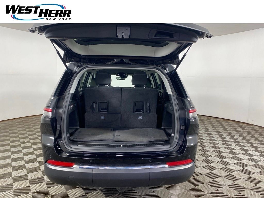 2024 Jeep Grand Cherokee L Laredo 4x4