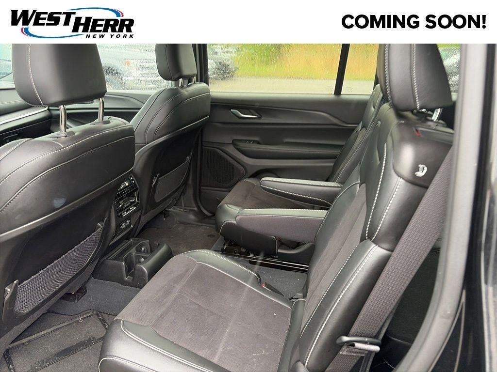 2023 Jeep Grand Cherokee L Altitude 4x4