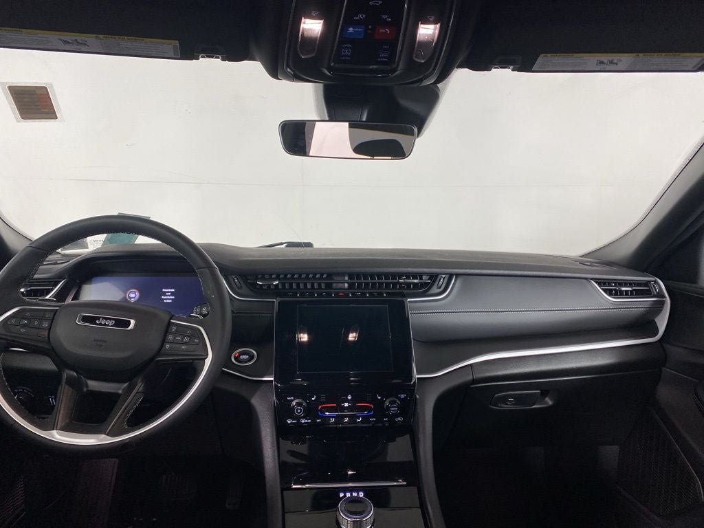 2025 Jeep Grand Cherokee L Laredo X 4x4