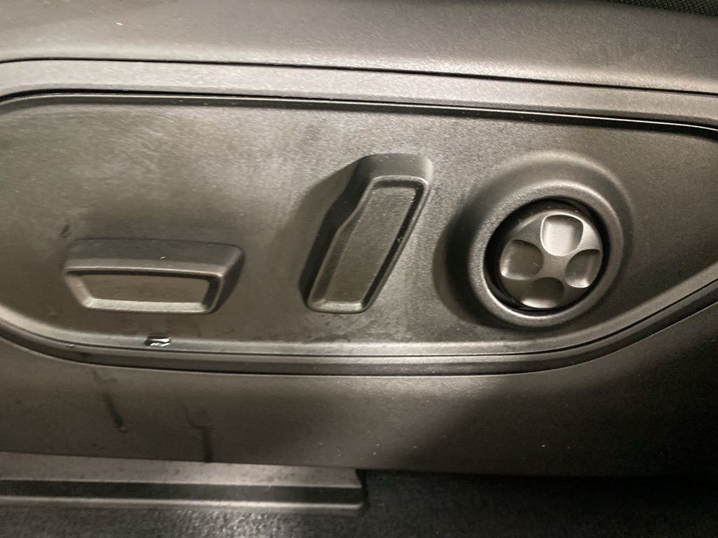 2025 Jeep Grand Cherokee L Laredo X 4x4