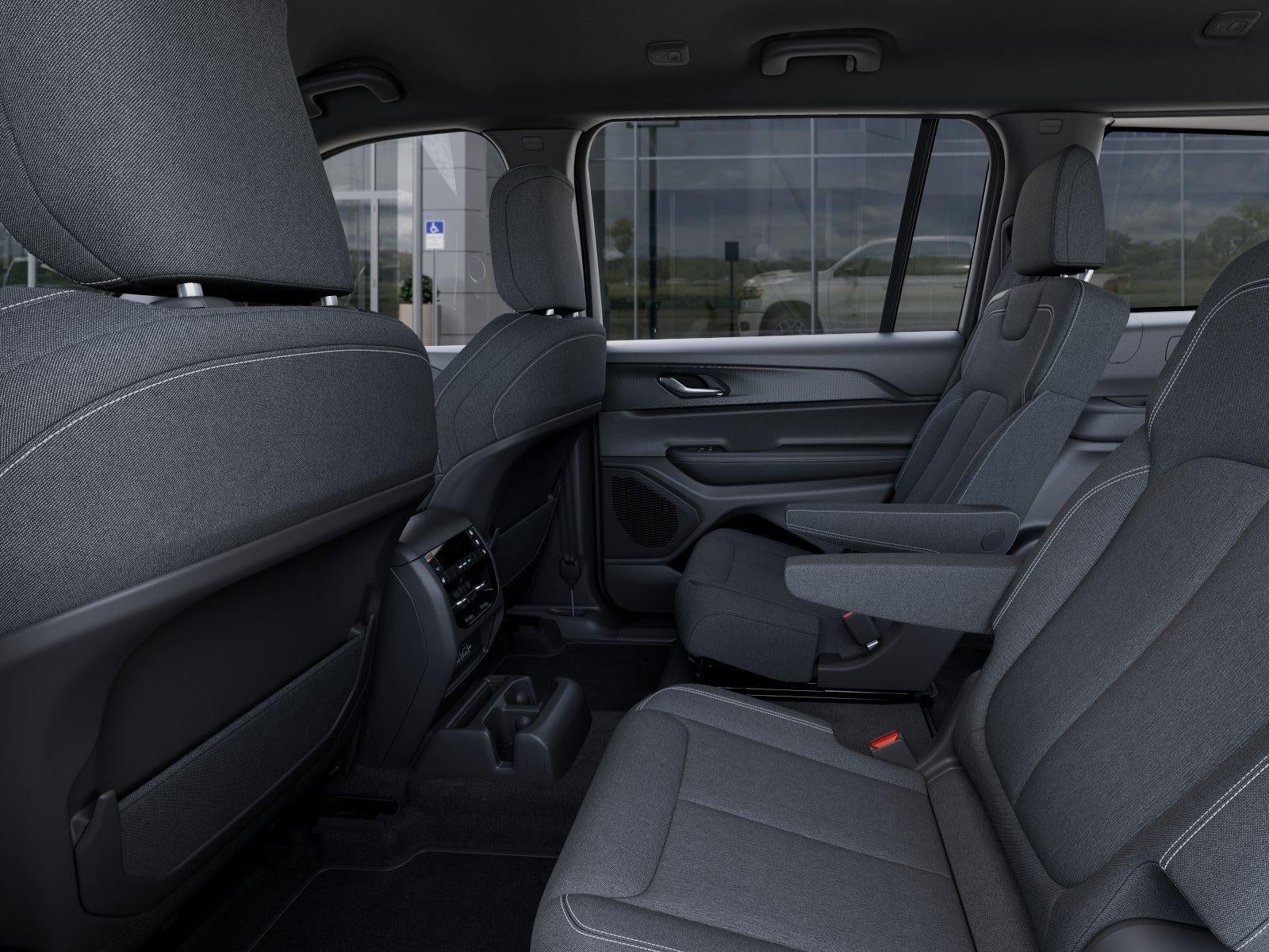2026 Jeep Grand Cherokee GRAND CHEROKEE L LAREDO X 4X4