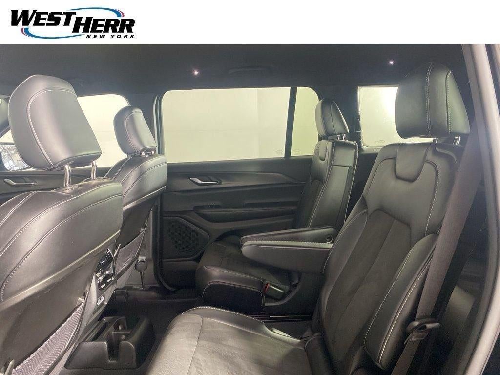 2023 Jeep Grand Cherokee L Altitude 4x4