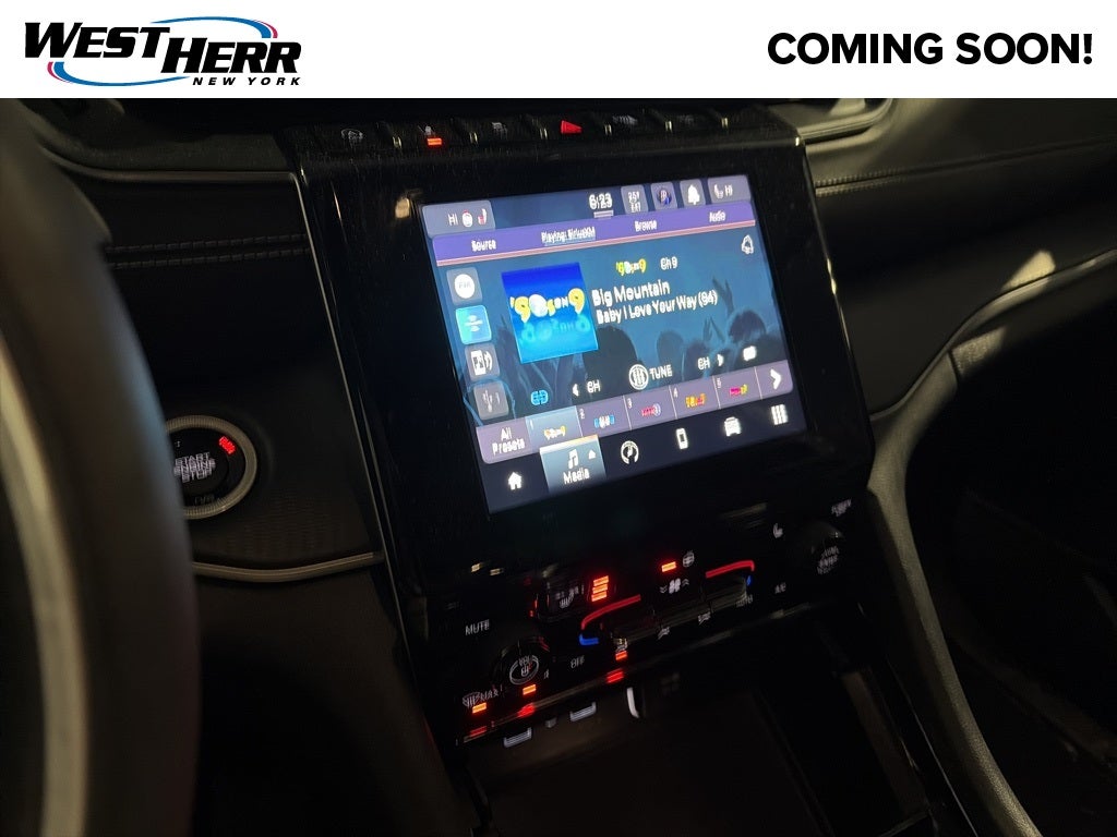 2023 Jeep Grand Cherokee L Altitude 4x4