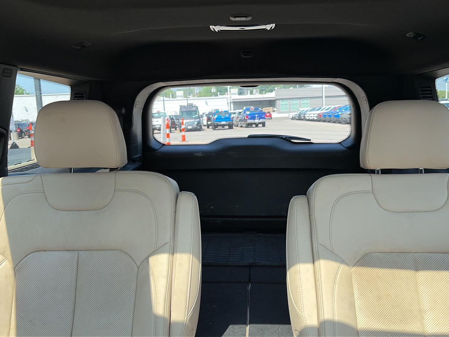 2023 Jeep Grand Cherokee L Limited 4x4