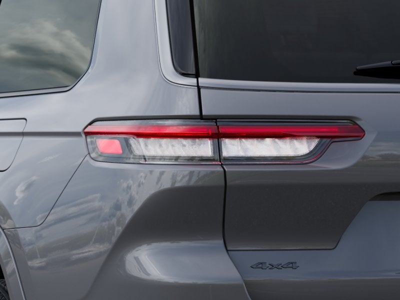 2027 Jeep Grand Cherokee GRAND CHEROKEE L LIMITED RESERVE 4X4