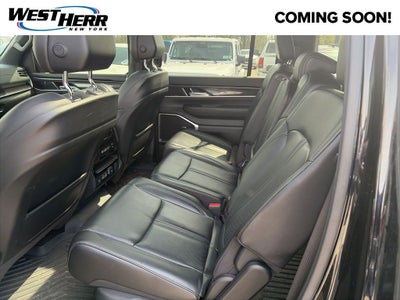 2023 Jeep Wagoneer Base