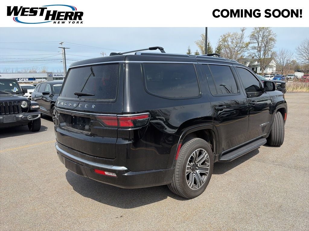 2023 Jeep Wagoneer Base