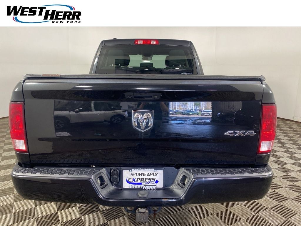 2018 RAM 1500 Express Quad Cab 4x4 6'4' Box