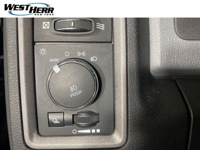 2018 RAM 1500 Express Quad Cab 4x4 6'4' Box