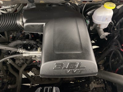 2022 RAM 1500 Classic Warlock Quad Cab 4x4 6'4' Box