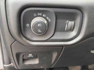 2025 RAM 1500 Tradesman Quad Cab 4x4 6'4' Box