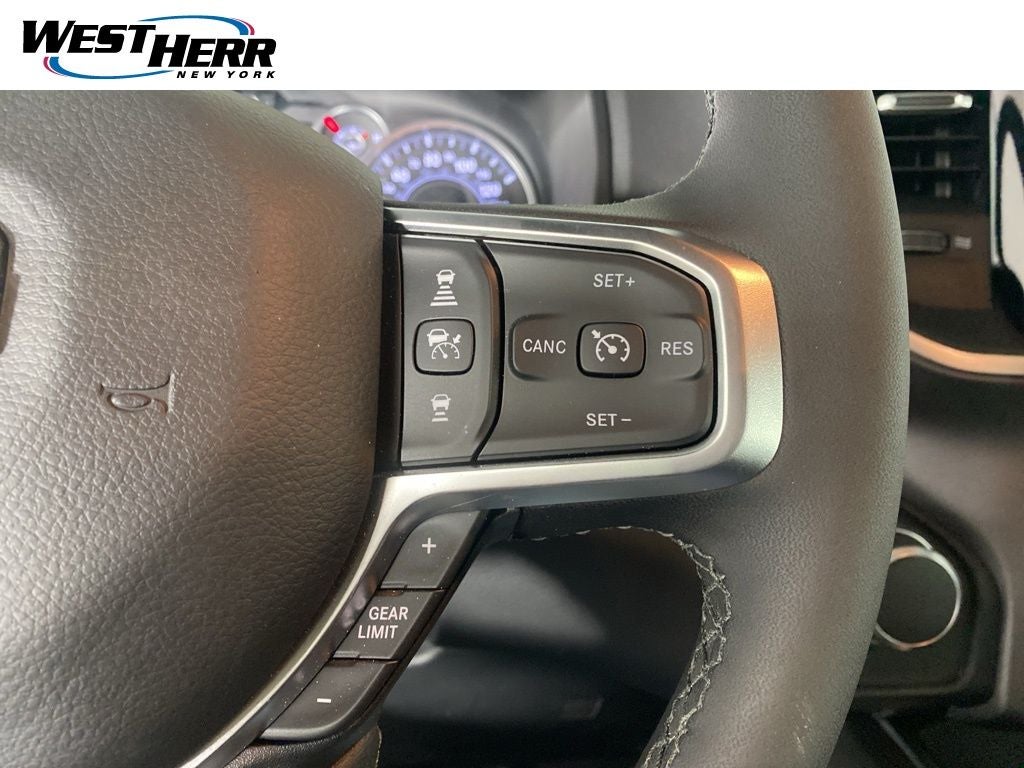 2025 RAM 1500 Big Horn Crew Cab 4x4 5'7' Box