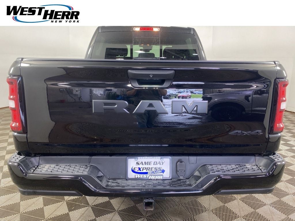 2025 RAM 1500 Tradesman Crew Cab 4x4 5'7' Box