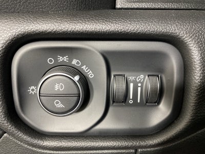 2025 RAM 1500 Big Horn Crew Cab 4x4 5'7' Box