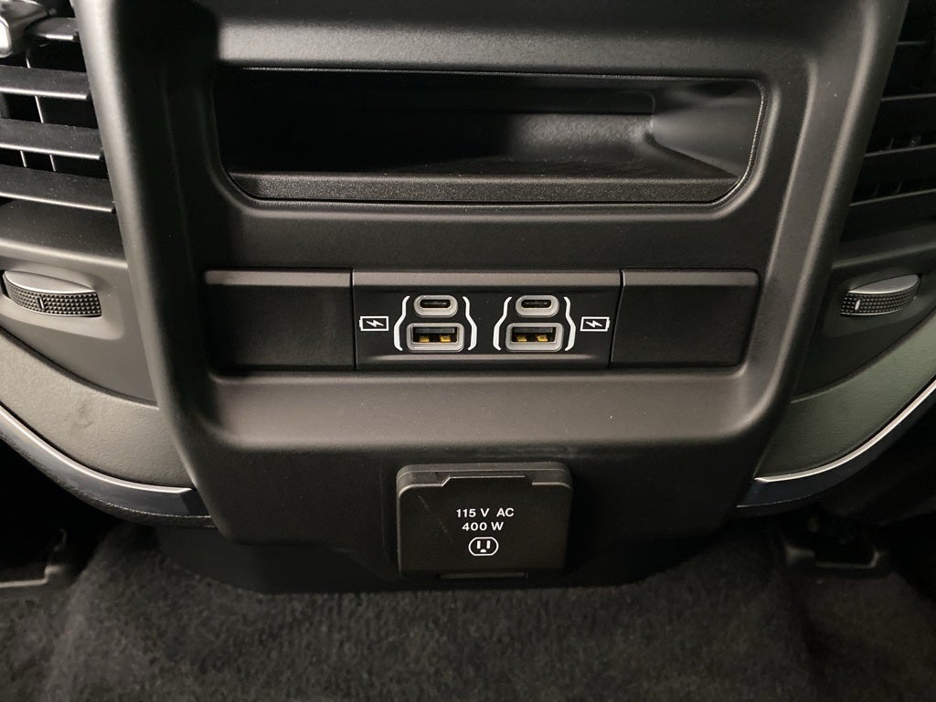 2025 RAM 1500 Big Horn Crew Cab 4x4 5'7' Box