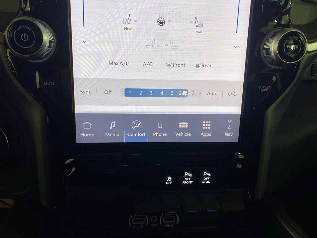 2025 RAM 1500 Big Horn Crew Cab 4x4 5'7' Box