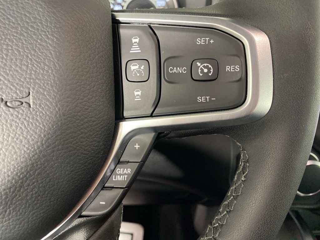 2025 RAM 1500 Big Horn Crew Cab 4x4 5'7' Box