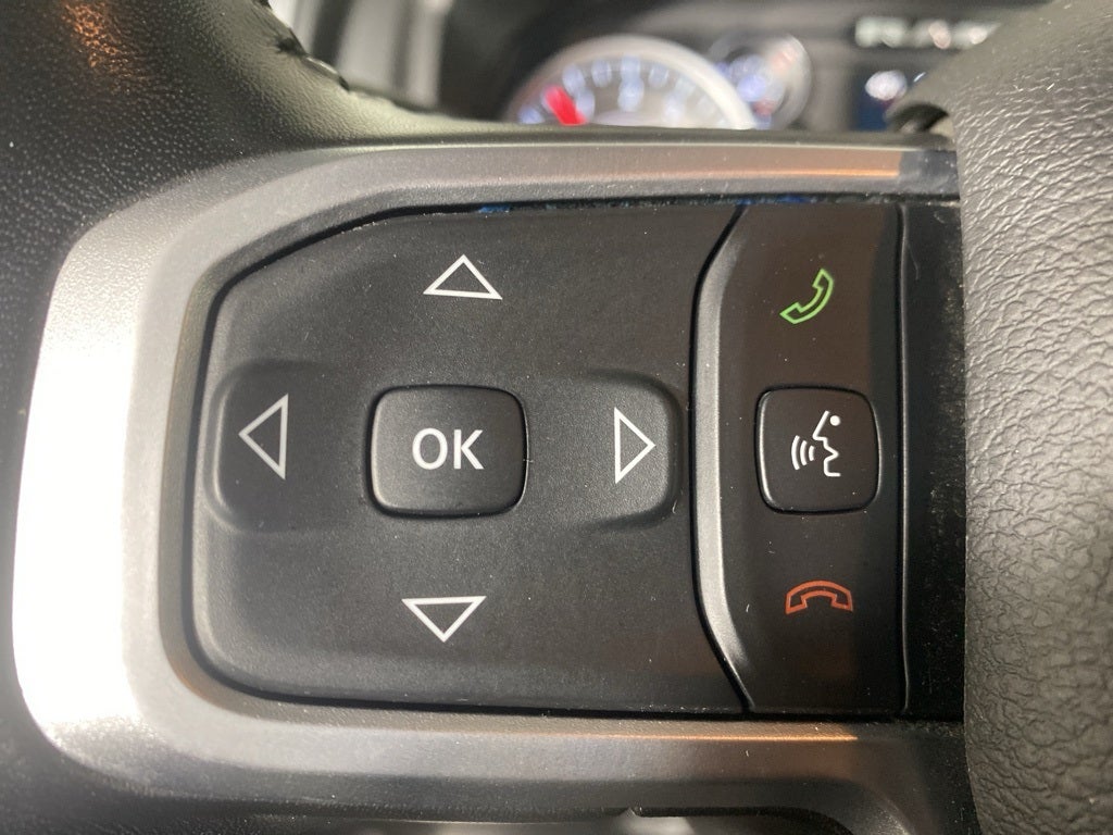 2022 RAM 1500 Big Horn Crew Cab 4x4 5'7' Box