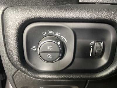 2022 RAM 1500 Big Horn Crew Cab 4x4 5'7' Box