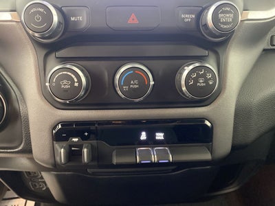 2022 RAM 1500 Big Horn Crew Cab 4x4 5'7' Box