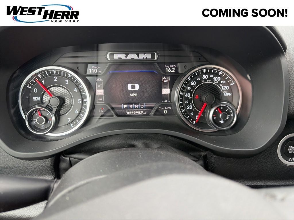 2022 RAM 1500 Big Horn Crew Cab 4x4 5'7' Box