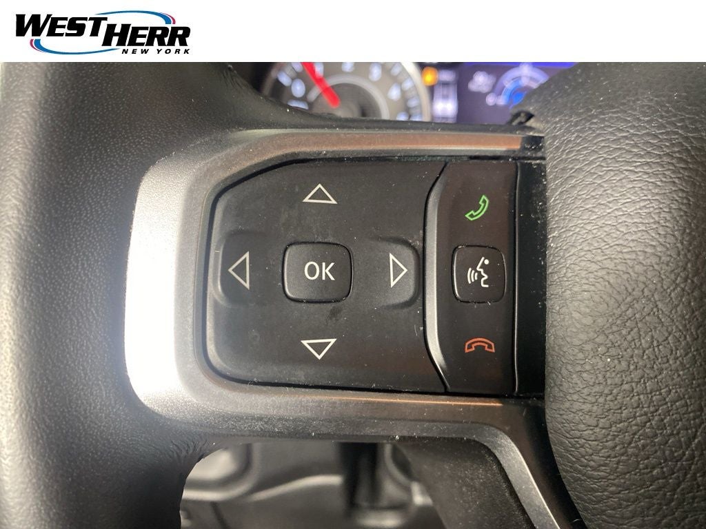 2022 RAM 1500 Big Horn Crew Cab 4x4 5'7' Box