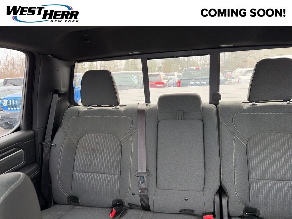 2022 RAM 1500 Big Horn Crew Cab 4x4 5'7' Box