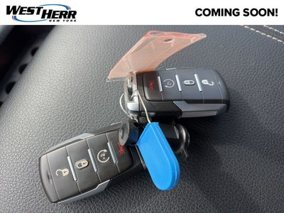 2022 RAM 1500 Big Horn Crew Cab 4x4 5'7' Box