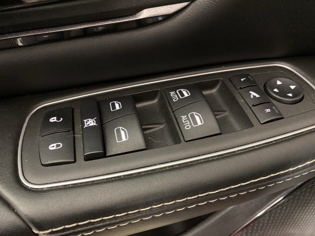 2023 RAM 1500 Limited Crew Cab 4x4 5'7' Box