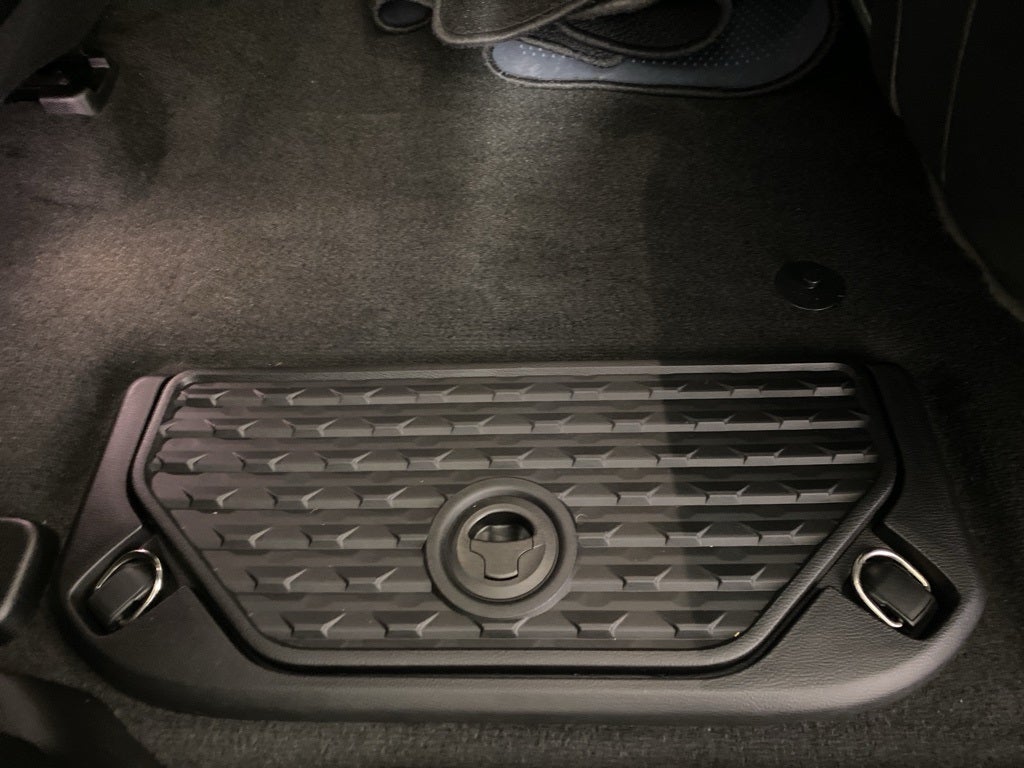 2022 RAM 1500 Laramie Crew Cab 4x4 5'7' Box