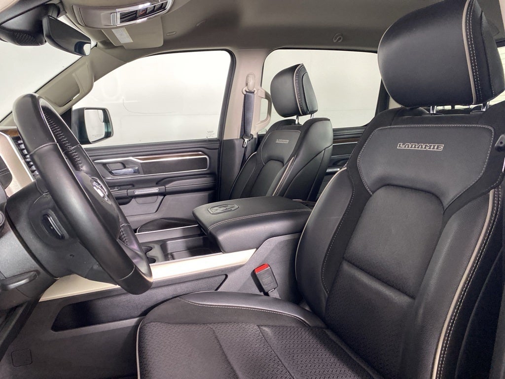 2022 RAM 1500 Laramie Crew Cab 4x4 5'7' Box