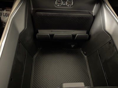 2022 RAM 1500 Laramie Crew Cab 4x4 5'7' Box