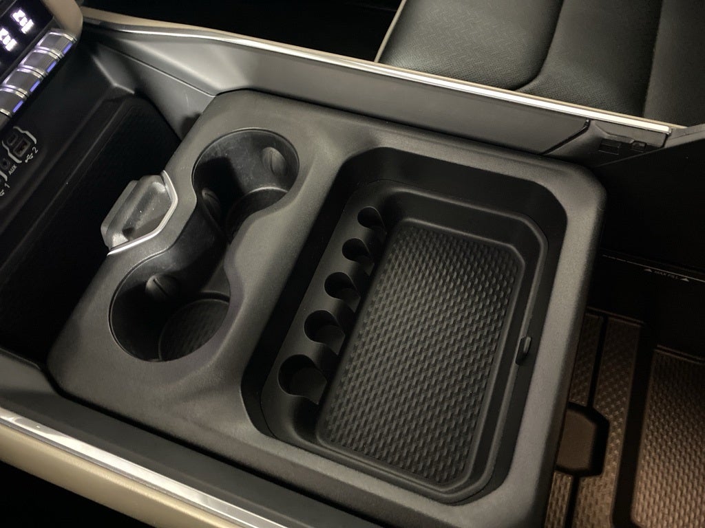 2022 RAM 1500 Laramie Crew Cab 4x4 5'7' Box