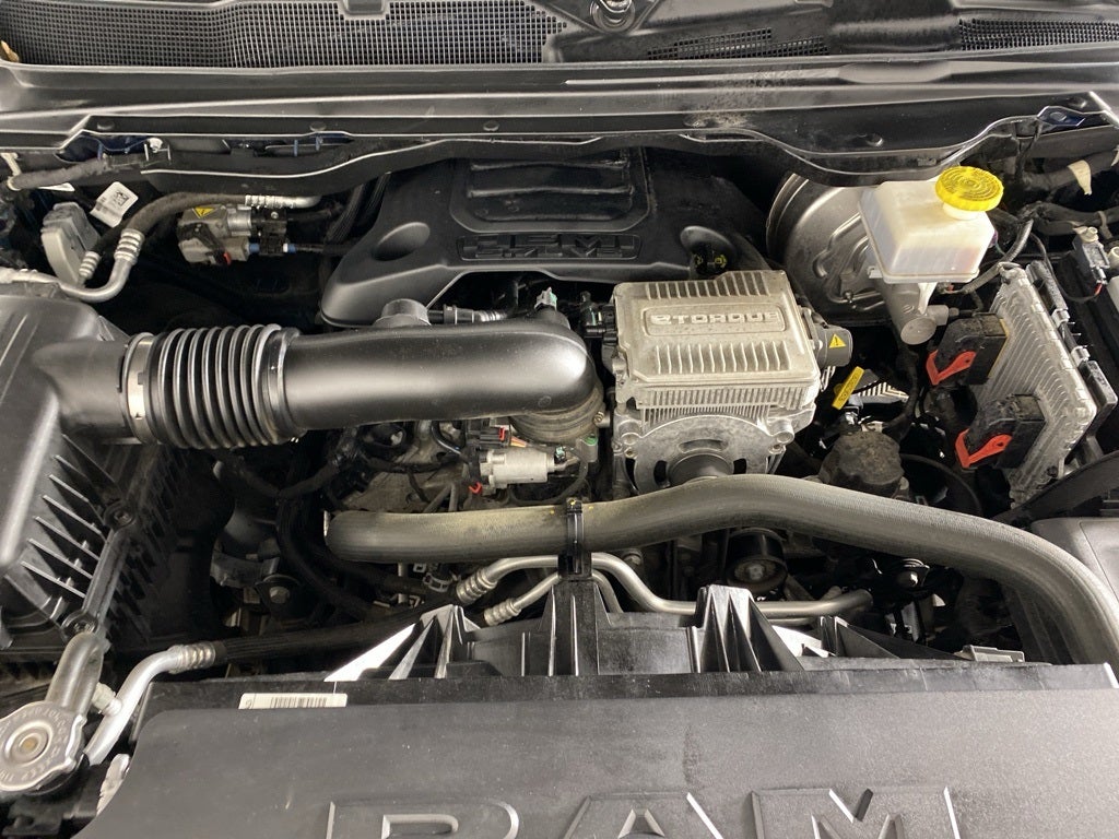 2022 RAM 1500 Laramie Crew Cab 4x4 5'7' Box