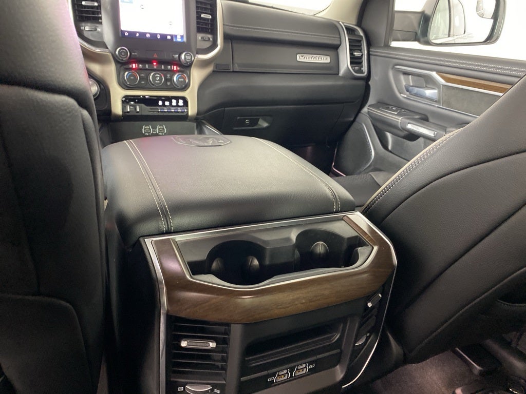 2022 RAM 1500 Laramie Crew Cab 4x4 5'7' Box