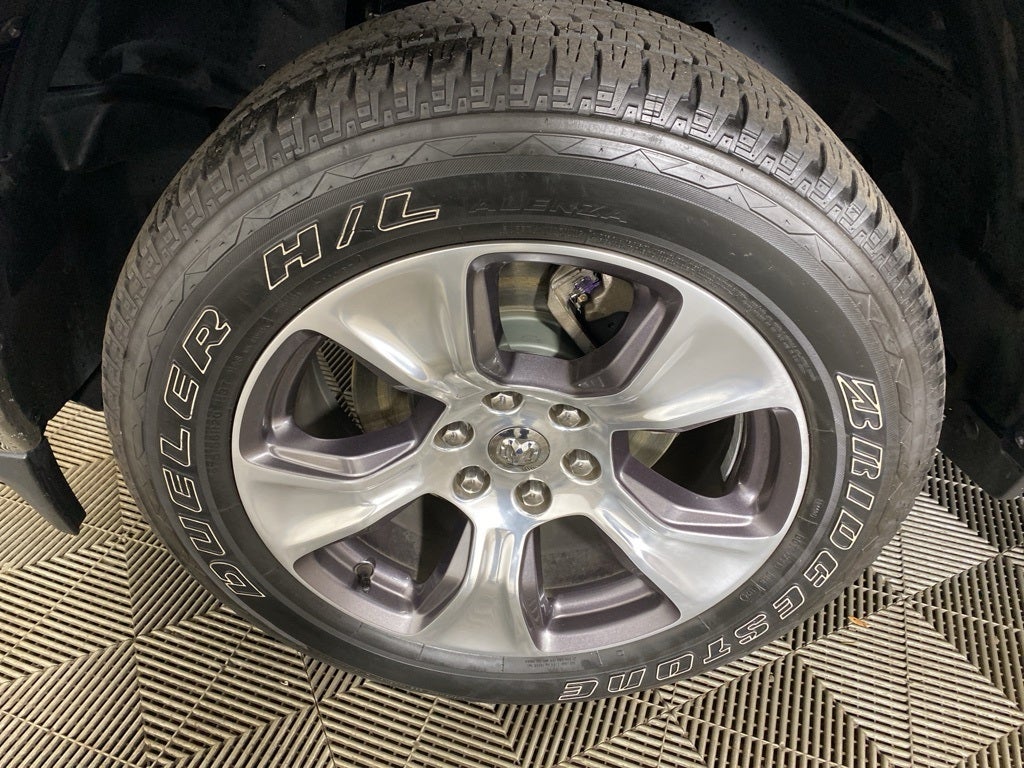 2022 RAM 1500 Laramie Crew Cab 4x4 5'7' Box