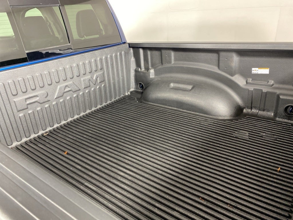 2022 RAM 1500 Laramie Crew Cab 4x4 5'7' Box