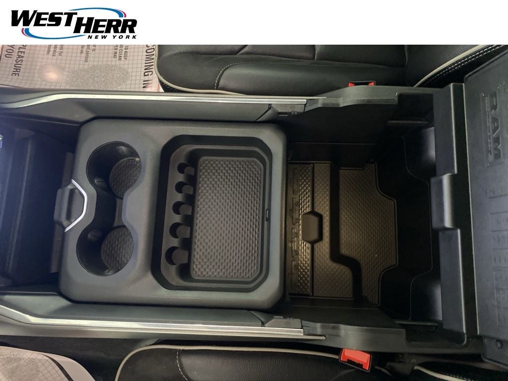 2023 RAM 1500 Laramie Crew Cab 4x4 5'7' Box