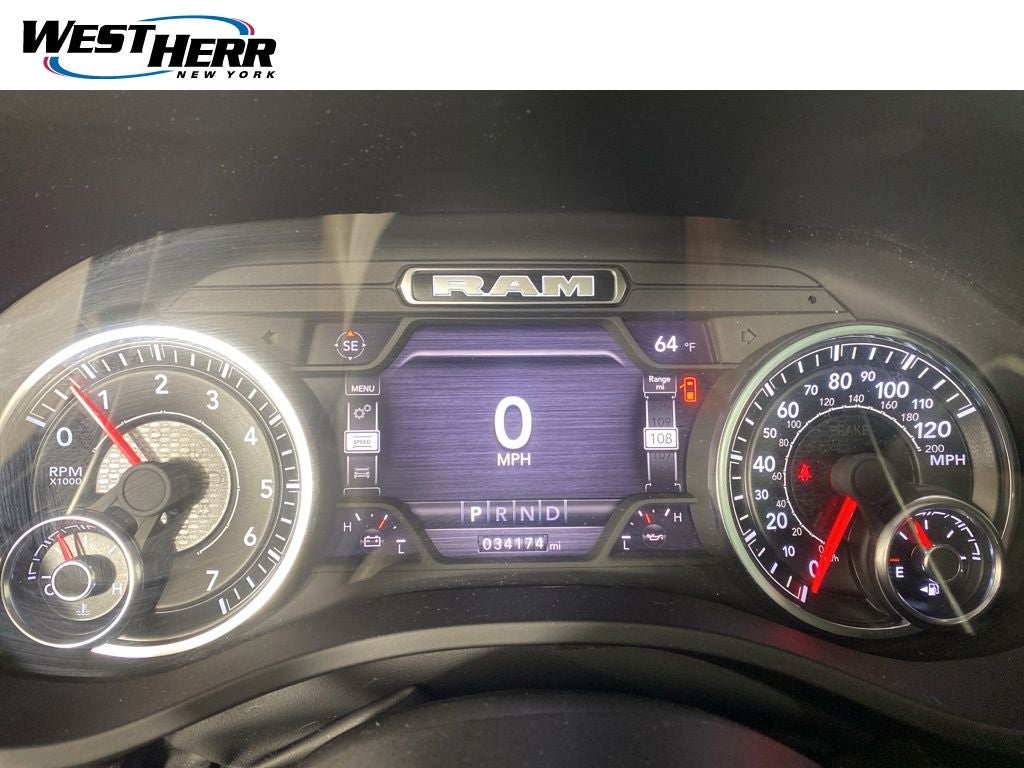 2023 RAM 1500 Laramie Crew Cab 4x4 5'7' Box