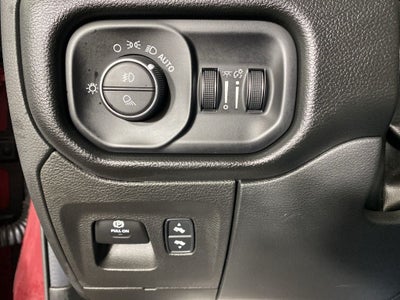 2023 RAM 1500 Laramie Crew Cab 4x4 5'7' Box