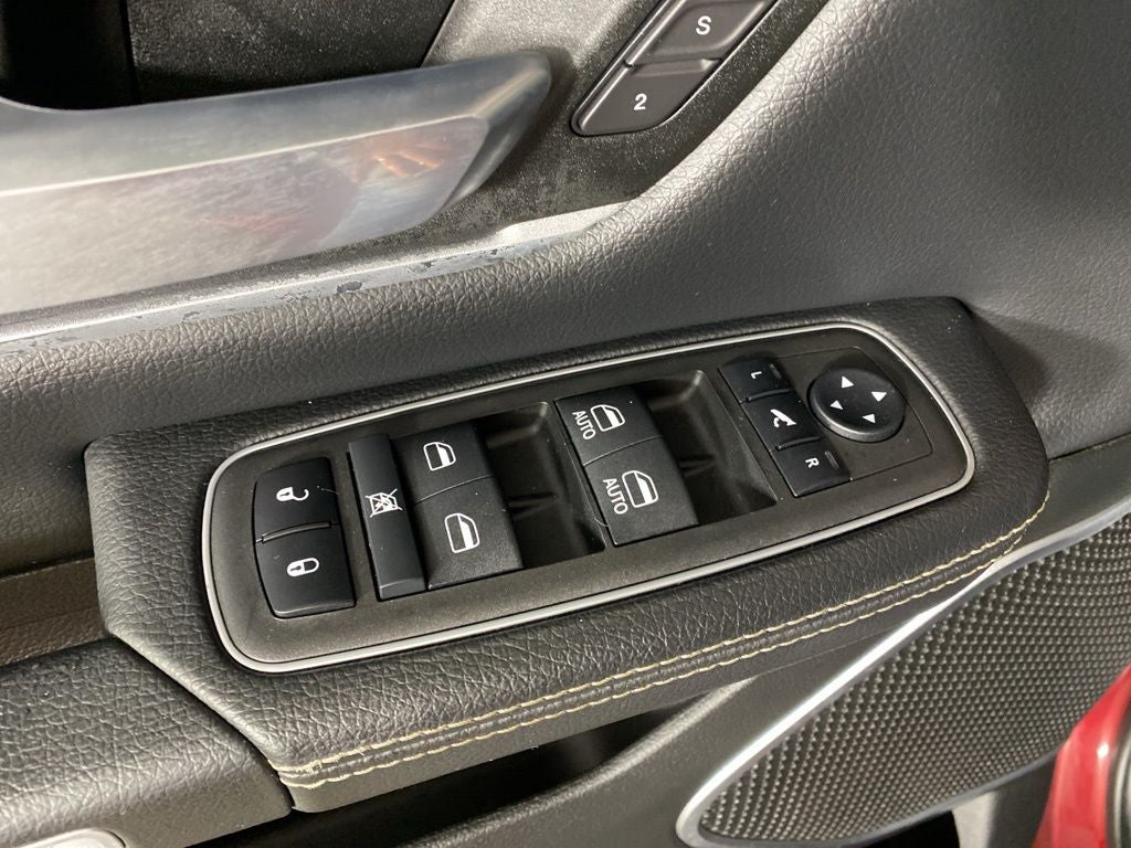 2023 RAM 1500 Laramie Crew Cab 4x4 5'7' Box