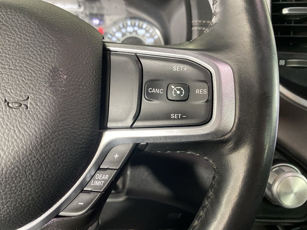 2023 RAM 1500 Laramie Crew Cab 4x4 5'7' Box