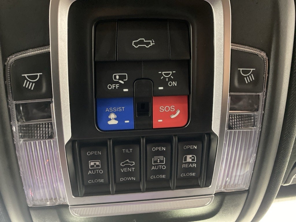 2023 RAM 1500 Laramie Crew Cab 4x4 6'4' Box